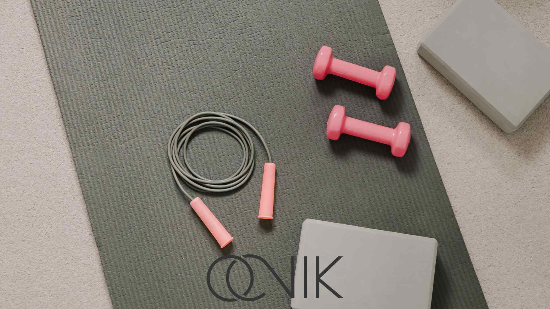 لوازم پیلاتس خانگی برای بانوان: راهنمای کامل برای شروع یک ورزش جذاب و موثر