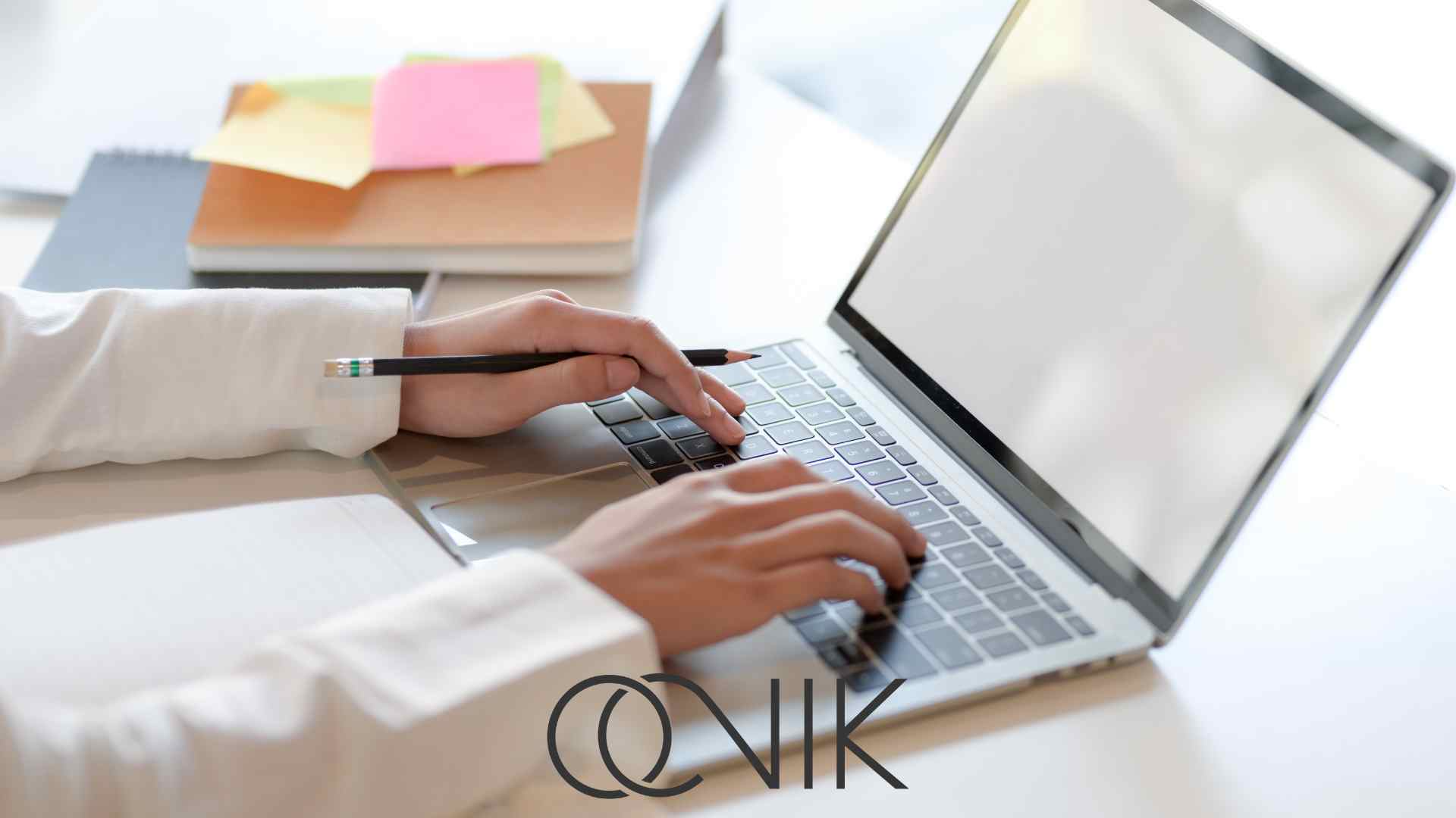 میز کاری سالم برای پشت‌میزنشین‌ها: راهنمای جامع برای سلامتی و بهره‌وری