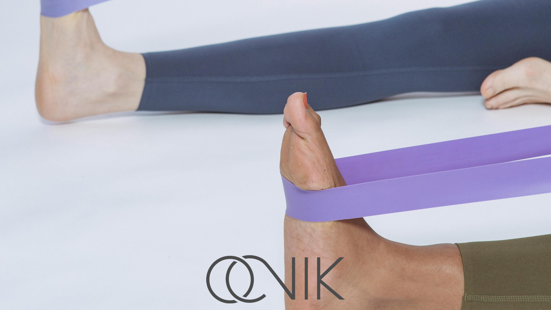 حرکات ورزشی با کش پیلاتس