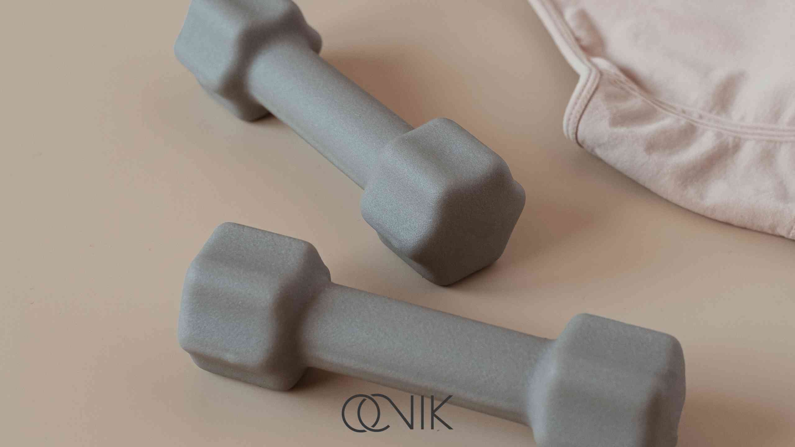 مربی پیلاتس حرفه‌ای | ویژگی‌ها، مهارت‌ها و نقش او در نتیجه‌گیری واقعی از تمرین